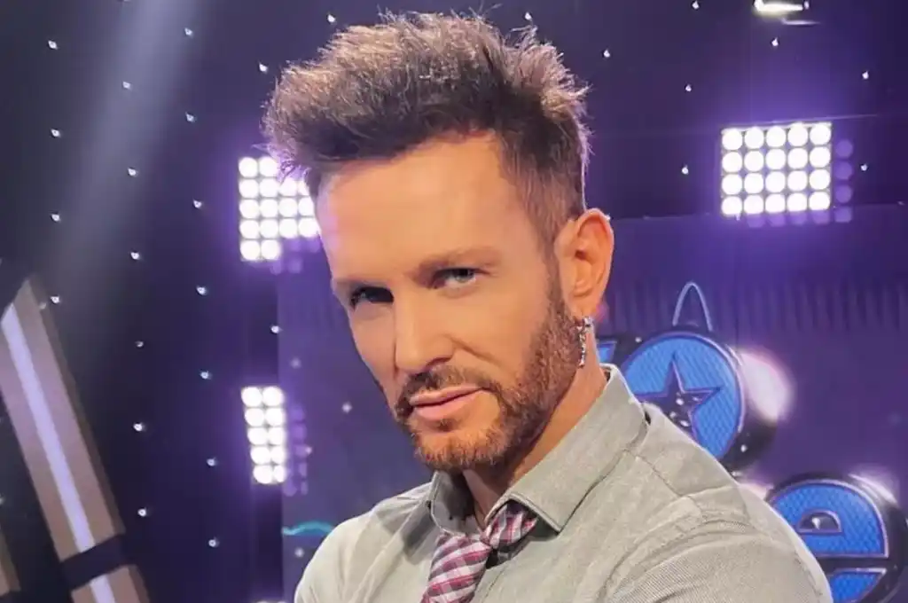 Axel participó del reality "Yo me llamo" y aseguran que habría conocido a una ecuatoriana que lo conquistó. (Foto: Instagram/axeloficial)