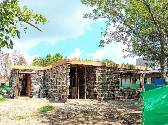 FOTOS EN HOY / 3C Construcciones, un caso de una empresa social argentina