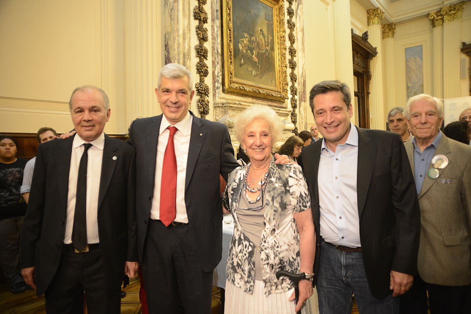 Julián Domínguez encabezó entrega de premios Democracia a Damián Szifrón y Alejandro Sabella