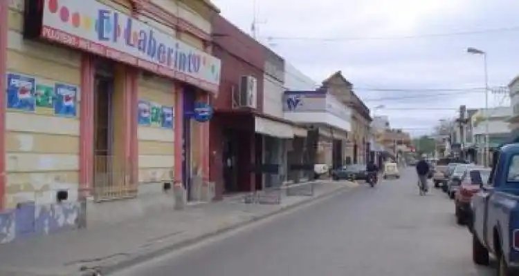 Lo acuchilló en pleno centro de la ciudad
