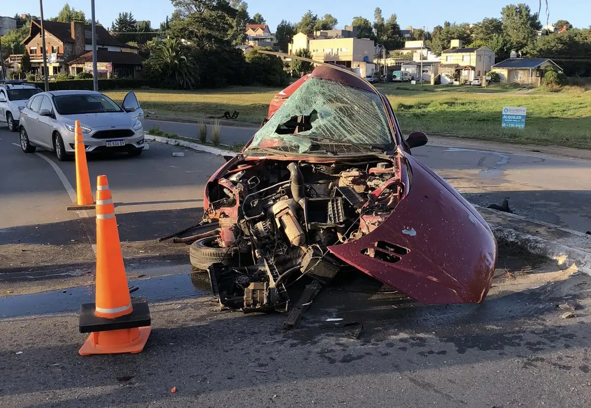 Fortísimo accidente en cercanías del Lago del Fuerte
