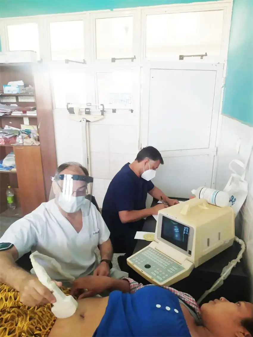 Atenciones de salud a mujeres de comunidades del Oeste