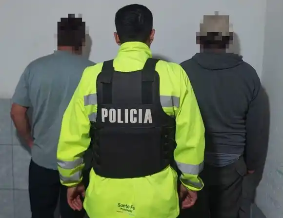 Tres hombres aprehendidos y dos armas tipo revolver secuestradas en controles de rutina