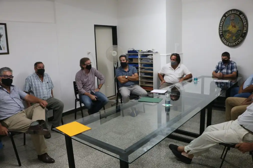 Dirigentes de la filial de Faa y de la Sociedad Rural charlaron con el ministro Bahillo y le solicitaron la emergencia agropecuaria hasta marzo del 2022