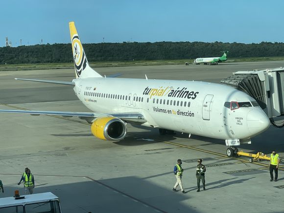 After two years, flights between Caracas and Bogotá have been resumed