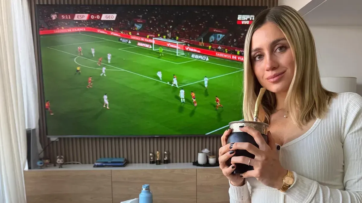 Morena Beltrán reveló que jugadores de Boca le escribían antes de su relación con Blondel: “Se entregaron”