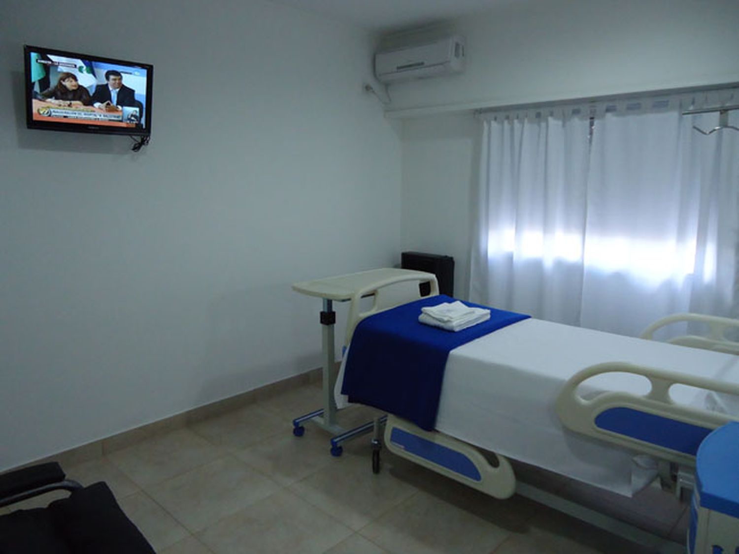 Inauguraron nuevas habitaciones y aparatos tecnológicos en el Hospital de General Pinto