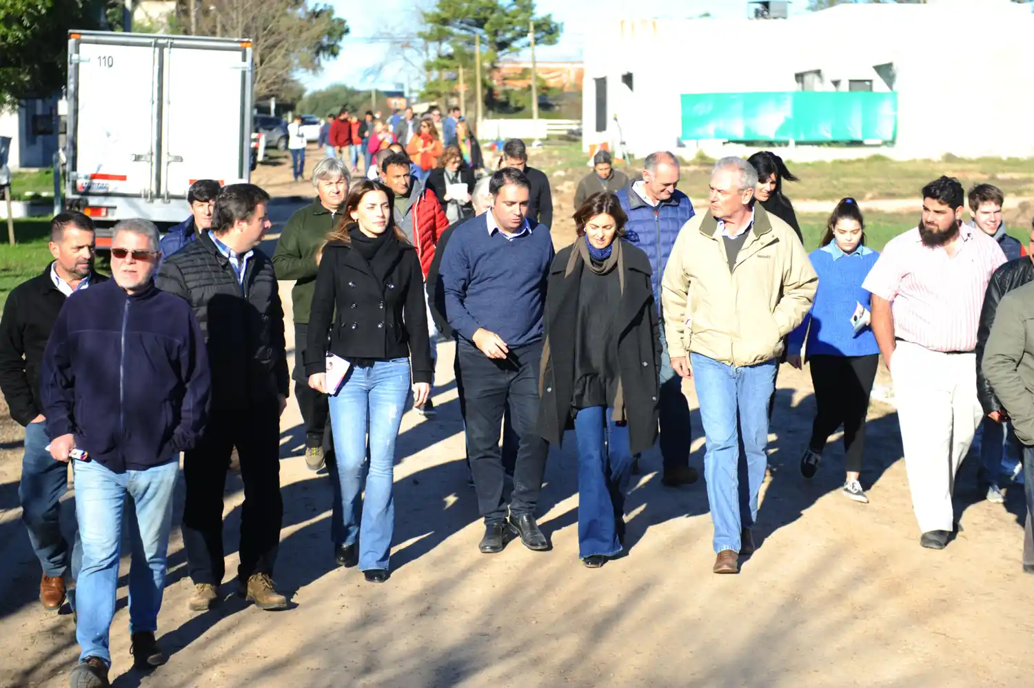 Davico y Gayol recorrieron las obras del Plan Hábitat