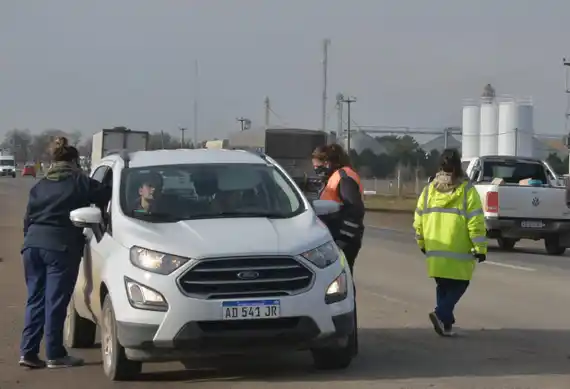 Infraccionaron a 178 vecinos por incumplir el distanciamiento y se clausuró una fiesta