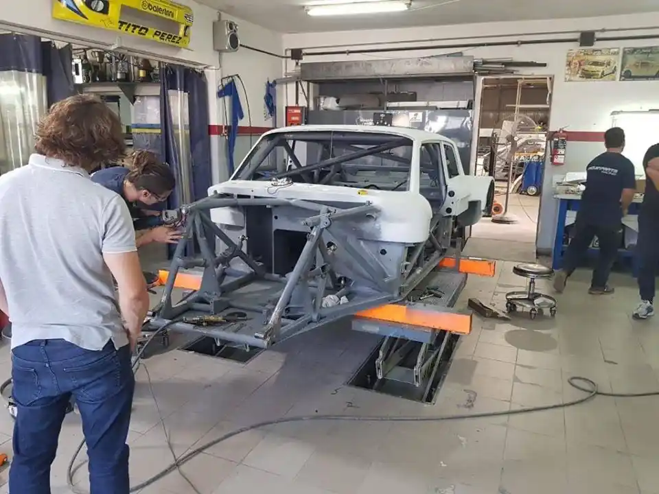 Juan Bautista presentará el auto en Necochea