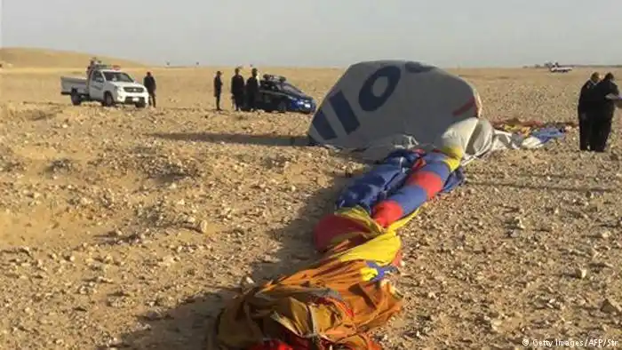 Egipto: se estrella globo aerostático con turistas