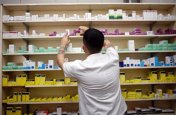Nuevo conflicto en PAMI: farmacéuticos y afiliados padecen inconvenientes con las recetas