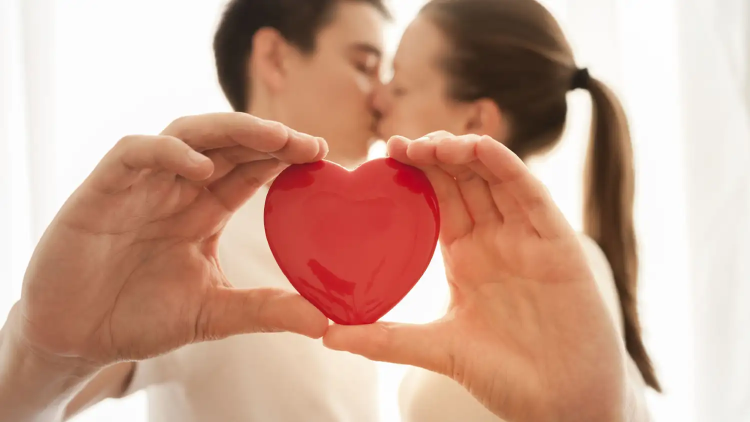 El 46% de los usuarios de dating apps conoció a su actual pareja online