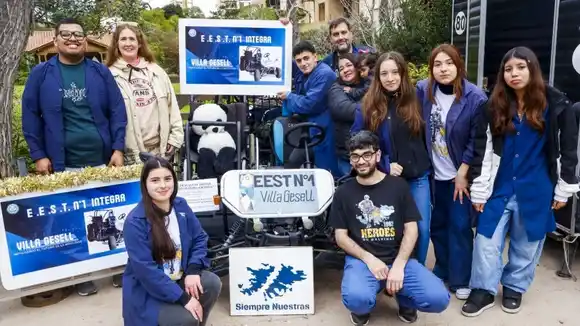 Alumnos de una escuela técnica de Villa Gesell crearon un UTV adaptado para personas con movilidad reducida