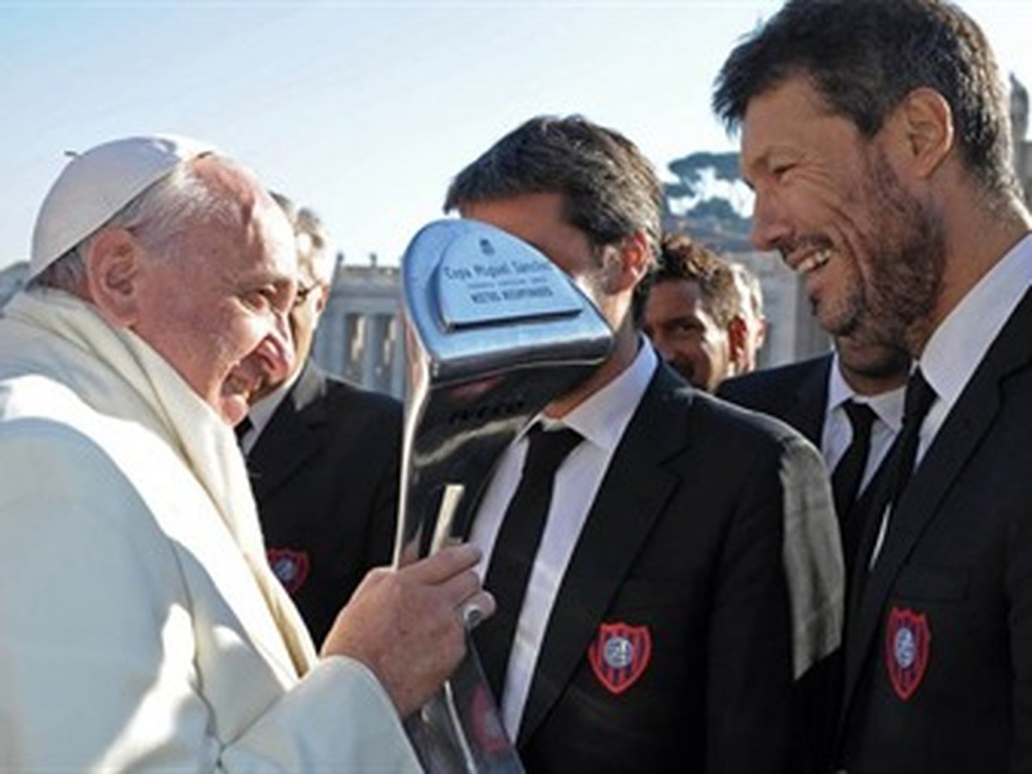 Francisco recibió a Tinelli y ya tiene el trofeo prometido