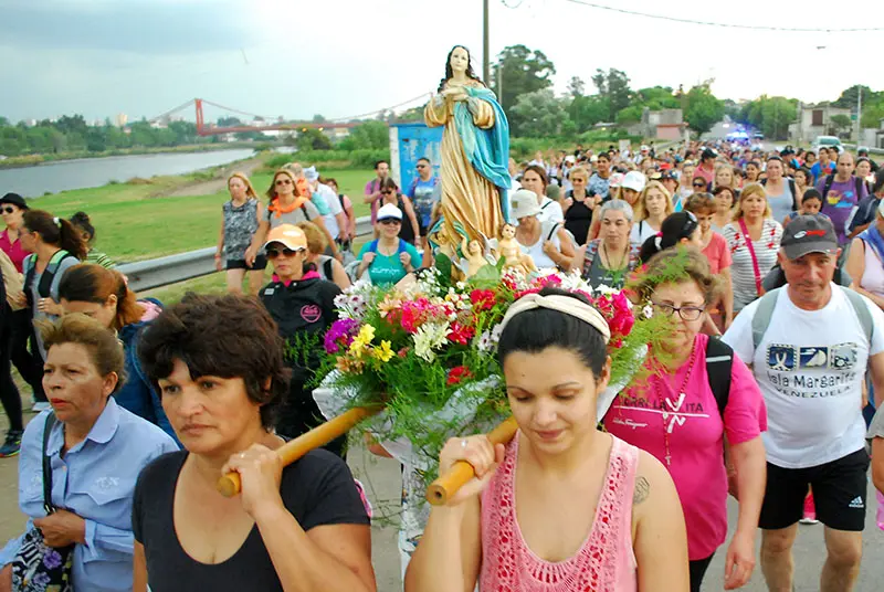 La lluvia impidió que la marcha de la fe llegue a Costa Bonita