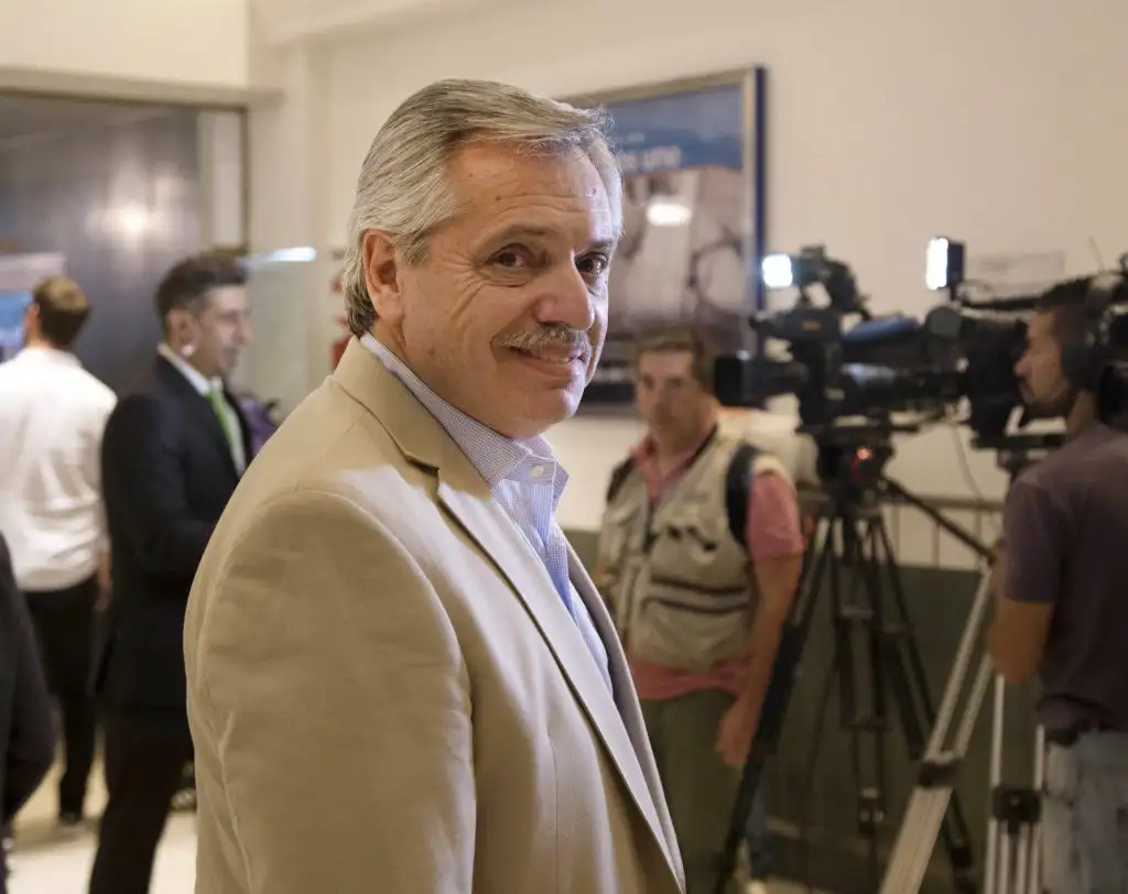 Alberto Fernández negó ser “un títere de Cristina Kirchner” ni poder disfrazarla