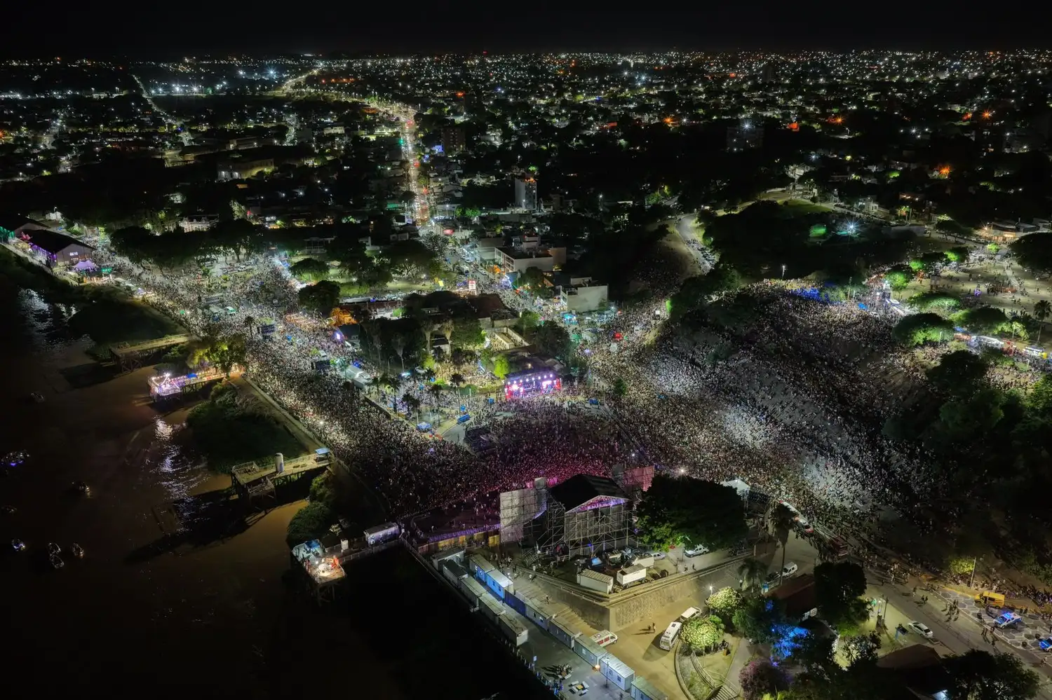 Miles de personas vibraron en la Fiesta del Mate con Lali, Los Caballeros de la Quema, Rombai y Gauchito Club