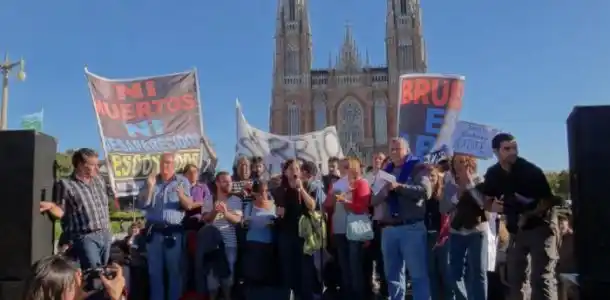 Temporal en La Plata: Vecinos marchan al cumplirse tres meses de la inundación