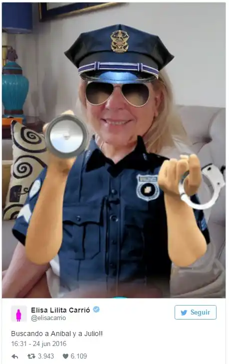 ¡Imperdibles! Carrió publicó los tuits más bizarros de la historia