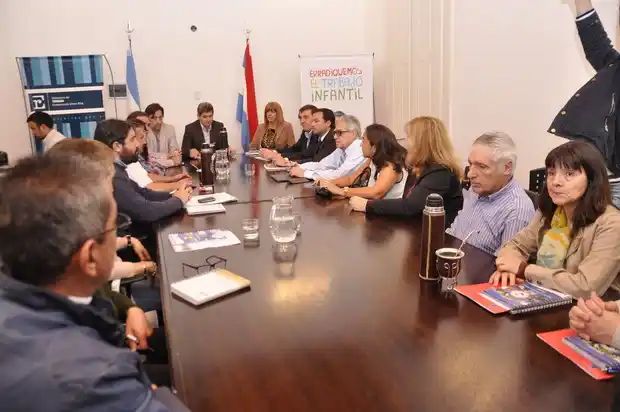 Paritarias: el Gobierno aceptó el temario propuesto por AGMER