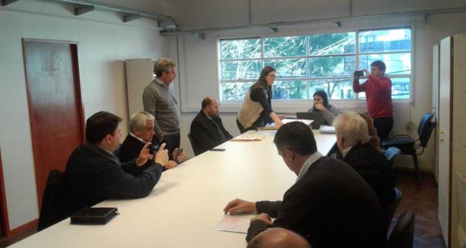 Cinco oferentes para terminar la obra abandonada de la escuela de Banfield