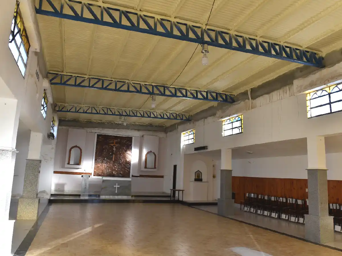  La capilla arrasada  por el temporal que los vecinos rescataron  