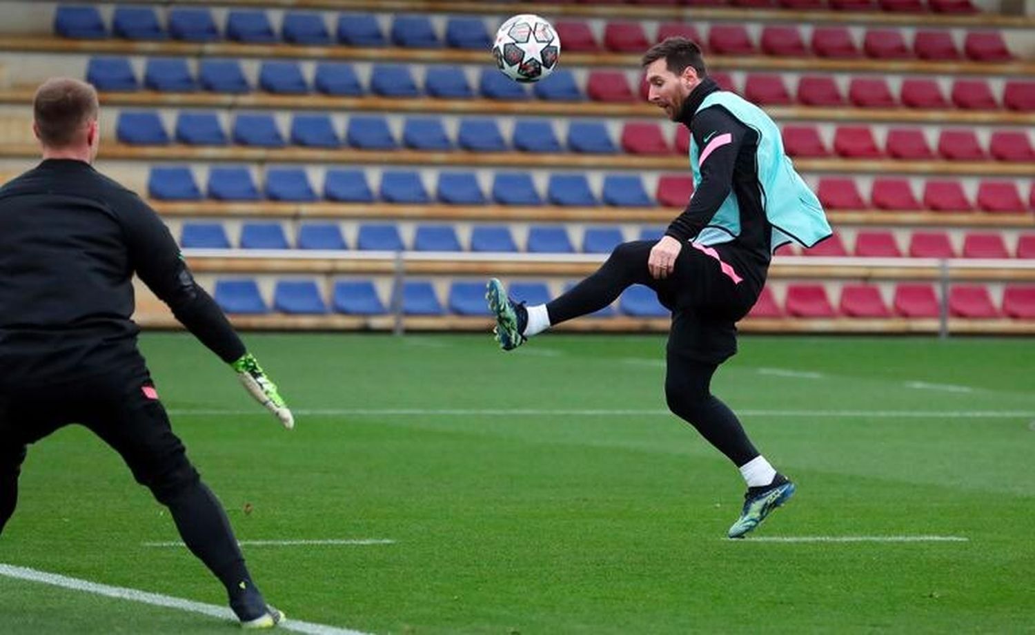 Barcelona recibe a PSG, en el arranque de octavos