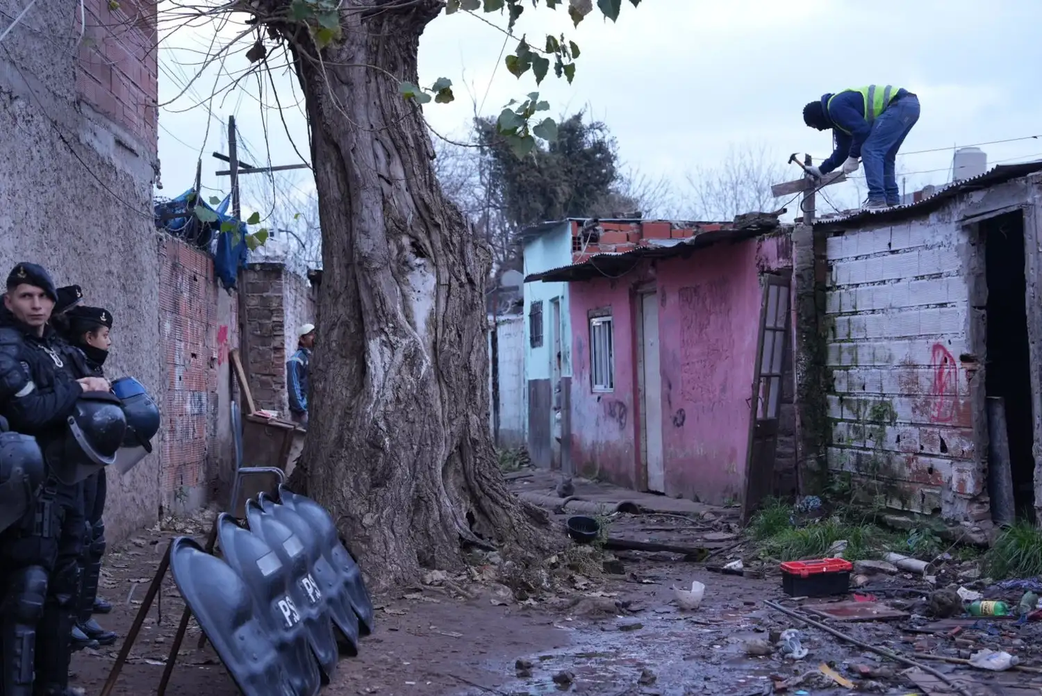 Ya son 125 los búnkeres de droga derribados en Santa Fe desde la aplicación de la Ley de Microtráfico - 2
