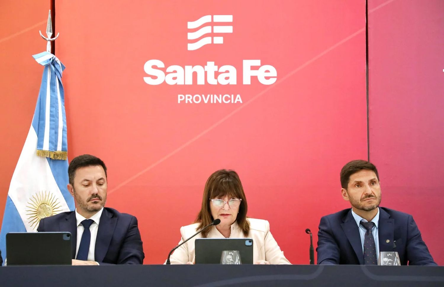 Patricia Bullrich, y su par de Defensa, Luis Petri,  comunicaron las medidas que se implementarán