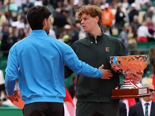 Sinner reconquistó la cima del ranking en Montecarlo.