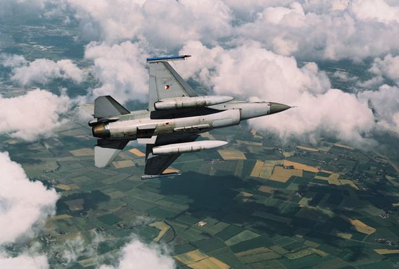 Netherlands began sending F-16 fighter jets to Romania to train Ukrainian pilots