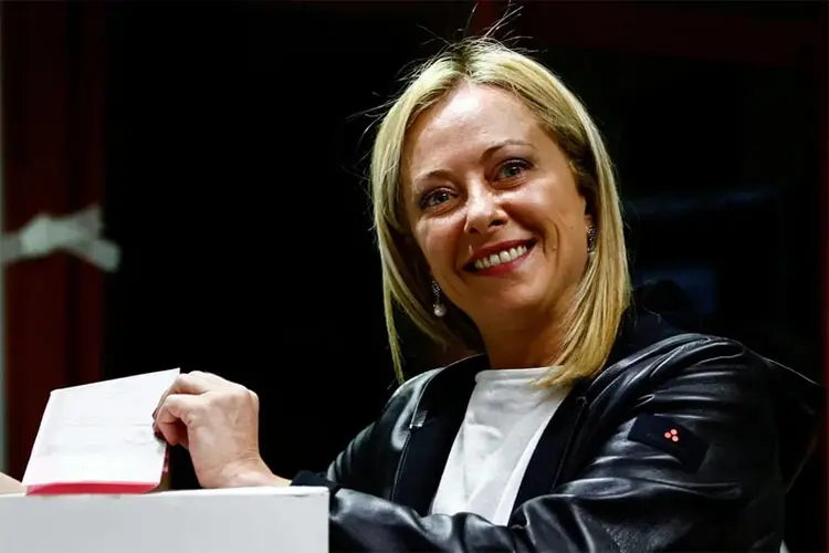 La derechista Giorgia Meloni ganó en Italia