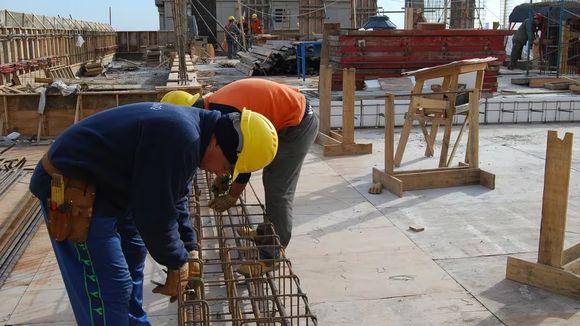 Empresarios advierten que se están acelerando los despidos y las suspensiones