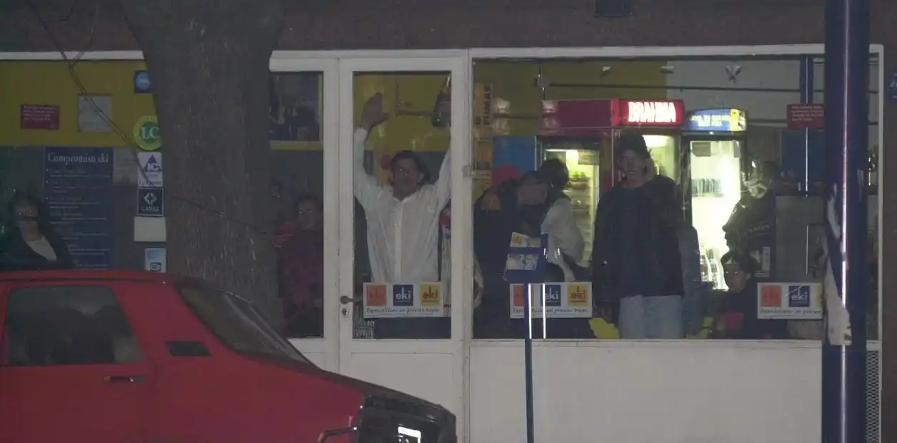 En un intento de robo mataron a "Chucky", el ladrón que a los 14 años tomó rehenes en un supermercado de Lanús