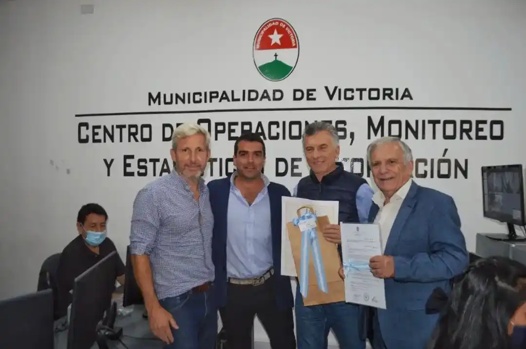 Macri vino, pasó y no habló