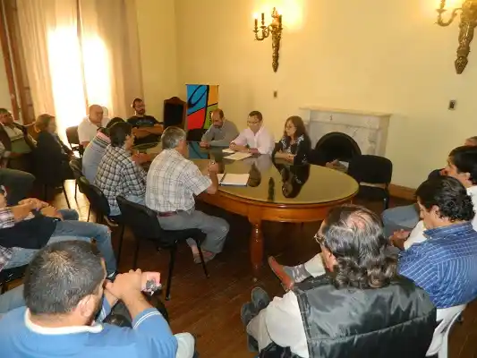 El Municipio mejoró la oferta a los empleados y sigue el diálogo