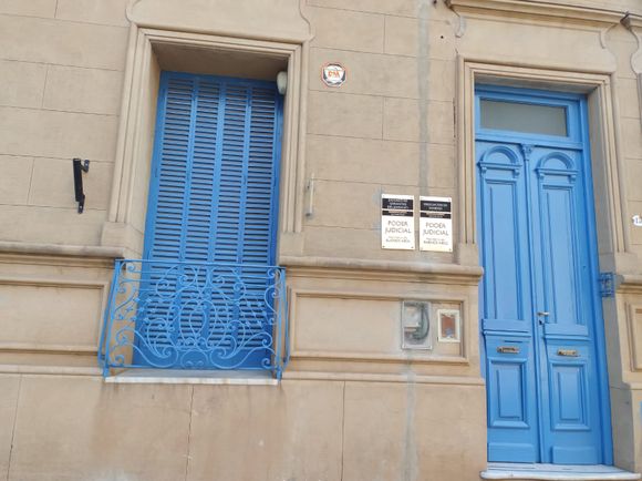 Adolescente intentó entrar a robar a una casa y lo atraparon los vecinos