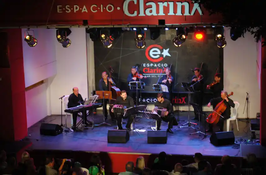 La Orquesta Municipal de Tango brilló en Espacio Clarín