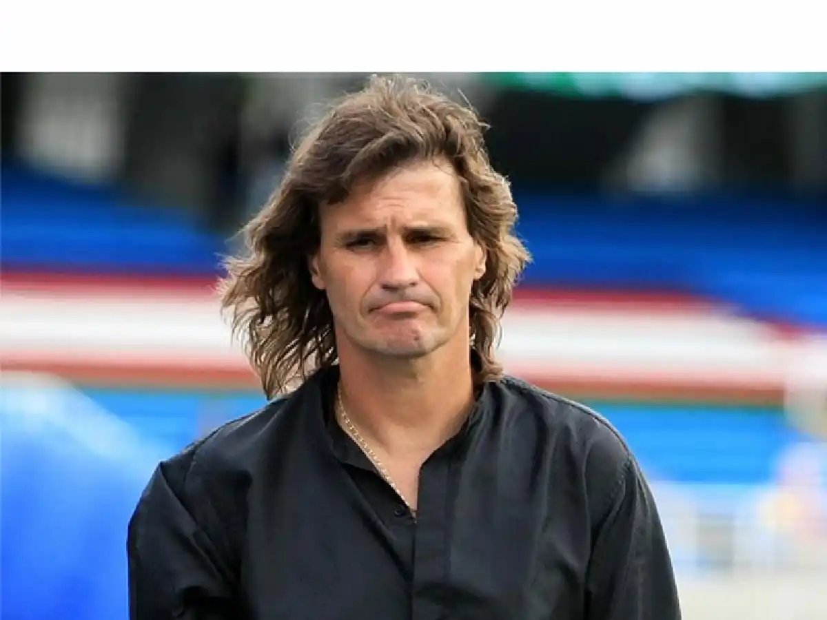 Insúa y tres futbolistas argentinos regresaron desde Ecuador