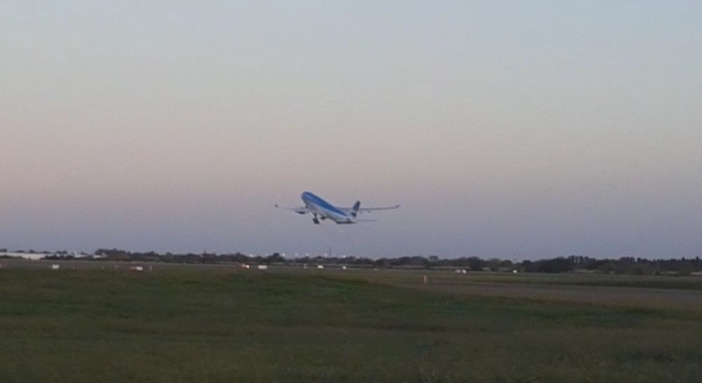 Partió hacia China el vuelo especial de Aerolíneas Argentinas
