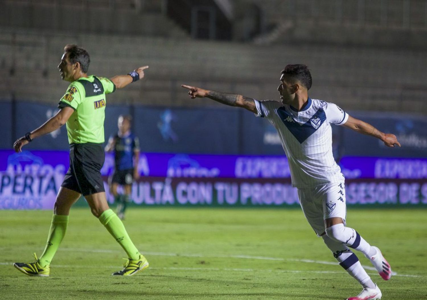 En Liniers, Vélez afronta un debut de alta exigencia
