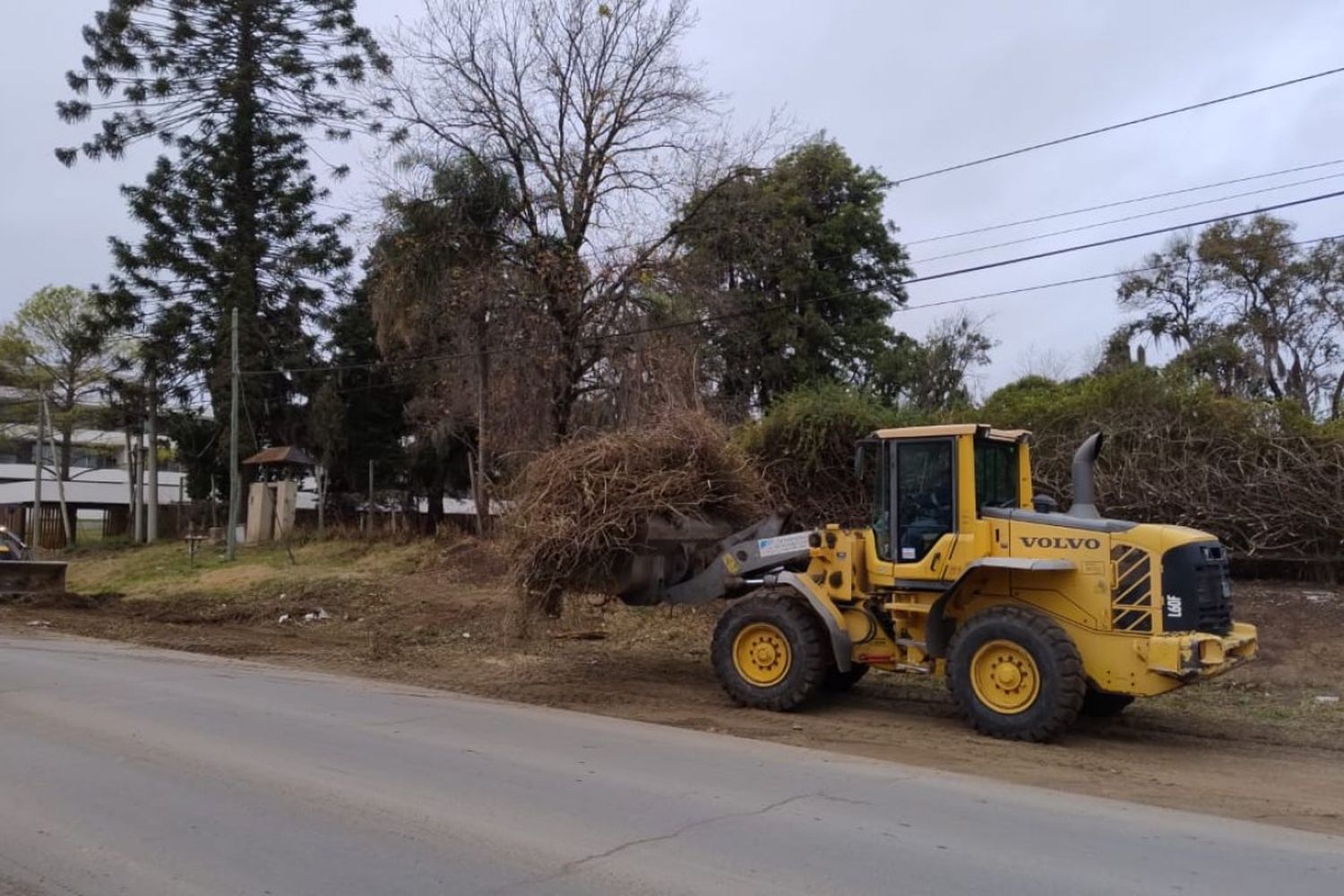 Realizaron un operativo de limpieza en la zona de Urquiza al Oeste