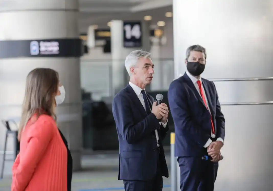 El Gobierno anunció el retorno de los vuelos de cabotaje pero no para turistas