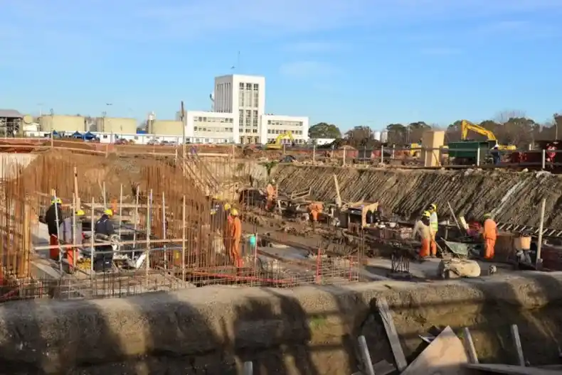 Denuncian el cierre de más de 1550 empresas bonaerenses en el primer semestre