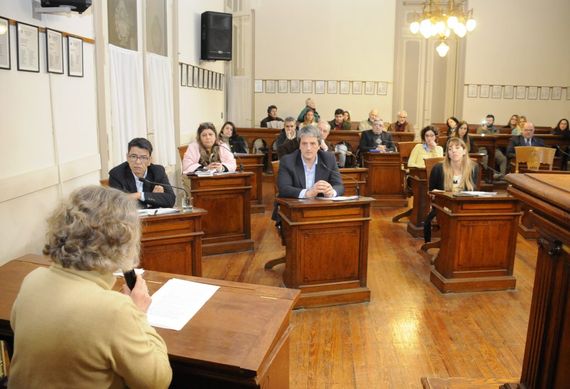 Se presentó un proyecto por Banca 21 para regular la aplicación de agroquímicos 