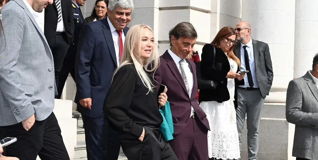 María Cecilia Vranicich, titular del MPA, se retira de Legislatura el pasado 1° de mayo junto a los ministros de la Corte Suprema de Justicia, Jorge Baclini y Daniel Erbetta. Foto: Flavio Raina