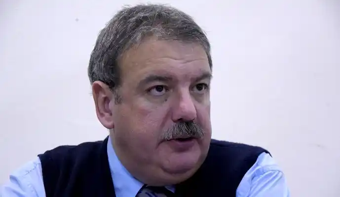 Uruguay: desplazan de su cargo a Enrique Viana Ferreira