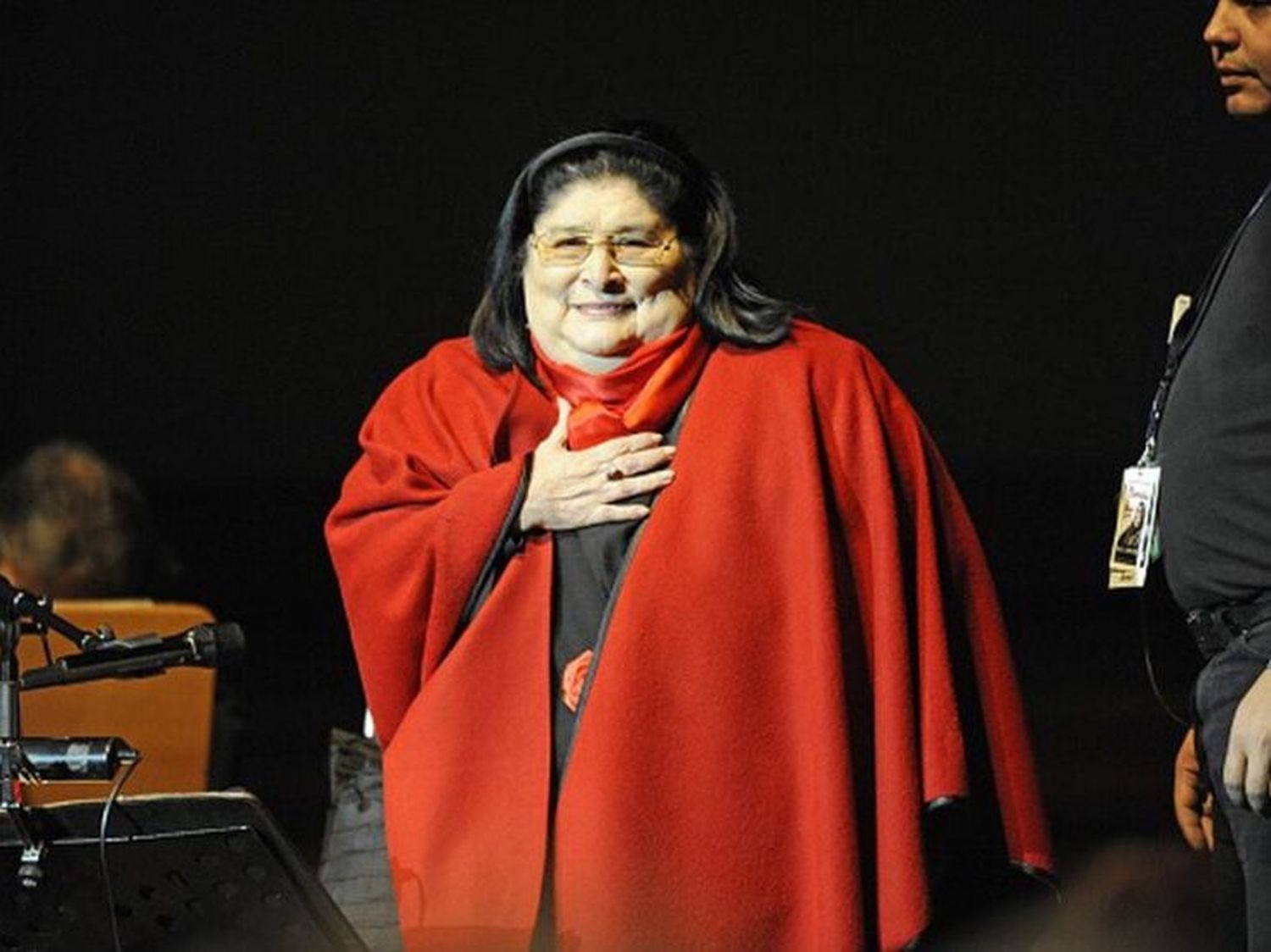 “Gracias Mercedes”: el Teatro Colón celebra los 90 años de Mercedes Sosa con un homenaje histórico