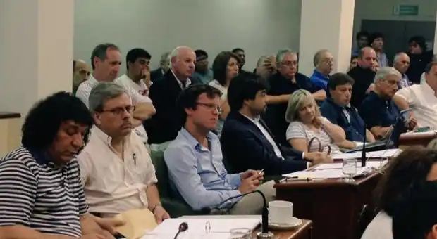 Posse aprobó un "impuestazo" y recibió duras críticas de la oposición